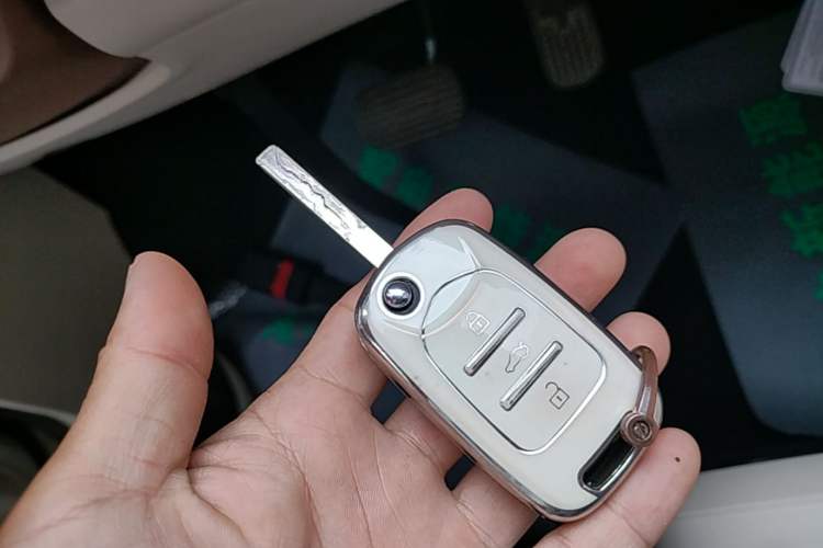 Used Wuling Hongguang MINIEV 2024 3rd Generation 215km Youth Edition Interior 1