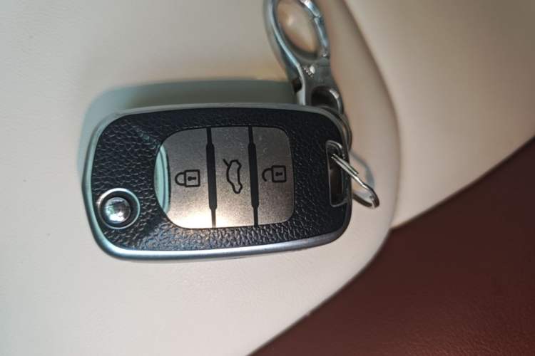 Used Wuling Hongguang MINIEV 2024 3rd Generation 215km Youth Edition Interior 1