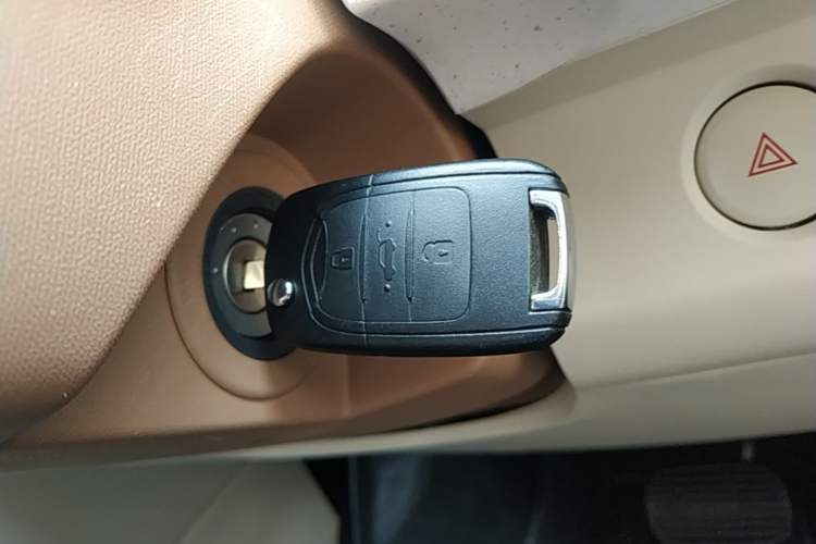 Used Wuling Hongguang MINIEV 2024 3rd Generation 215km Advanced Version Interior 1