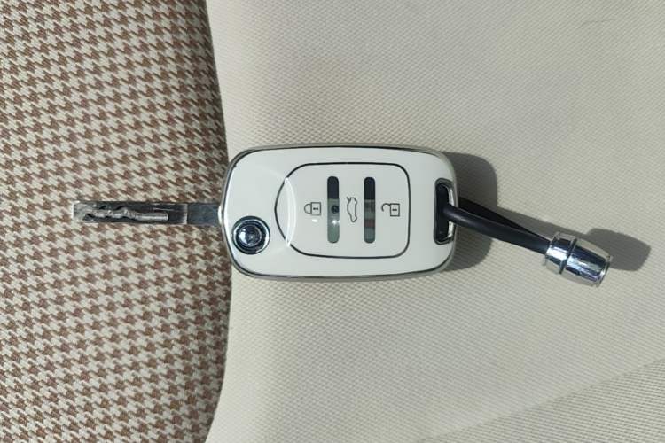 Used Wuling Hongguang MINIEV 2024 3rd Generation 215km Youth Edition Interior 1