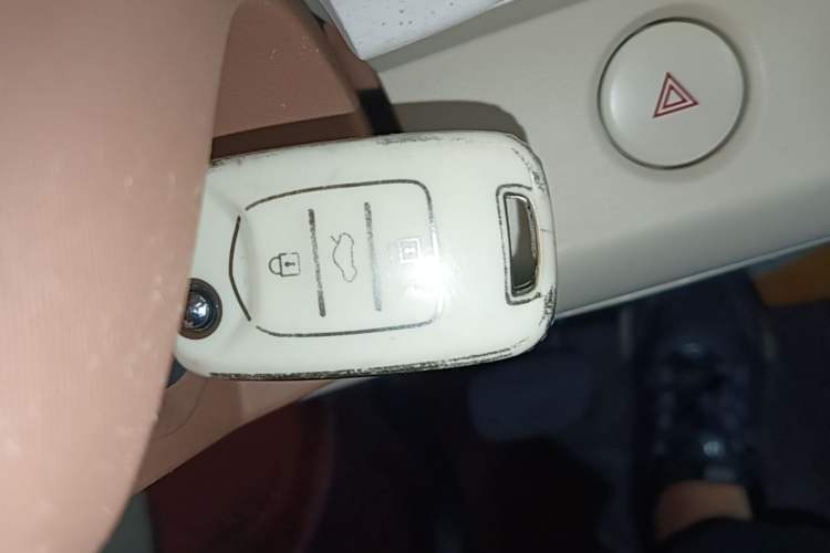 Used Wuling Hongguang MINIEV 2024 3rd Generation 215km Youth Edition Interior 1