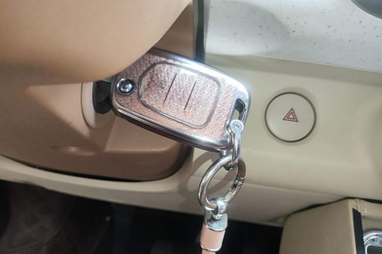 Used Wuling Hongguang MINIEV 2024 3rd Generation 215km Youth Edition Interior 1