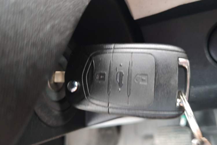 Used Wuling Hongguang MINIEV 2024 3rd Generation 215km Youth Edition Interior 1