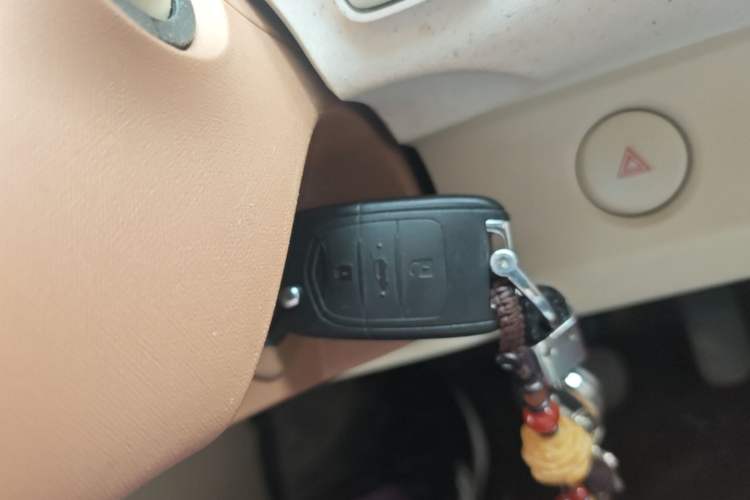 Used Wuling Hongguang MINIEV 2024 3rd Generation 215km Youth Edition Interior 1