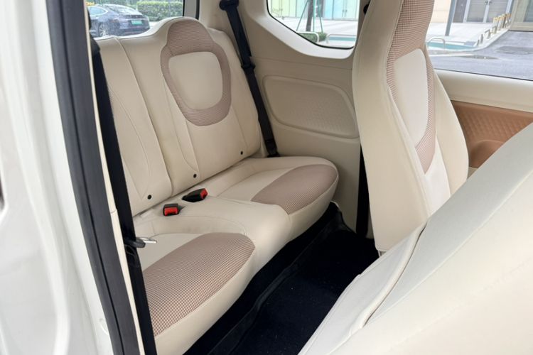 Used Wuling Hongguang MINIEV 2024 3rd Generation 215km Youth Edition Interior 1