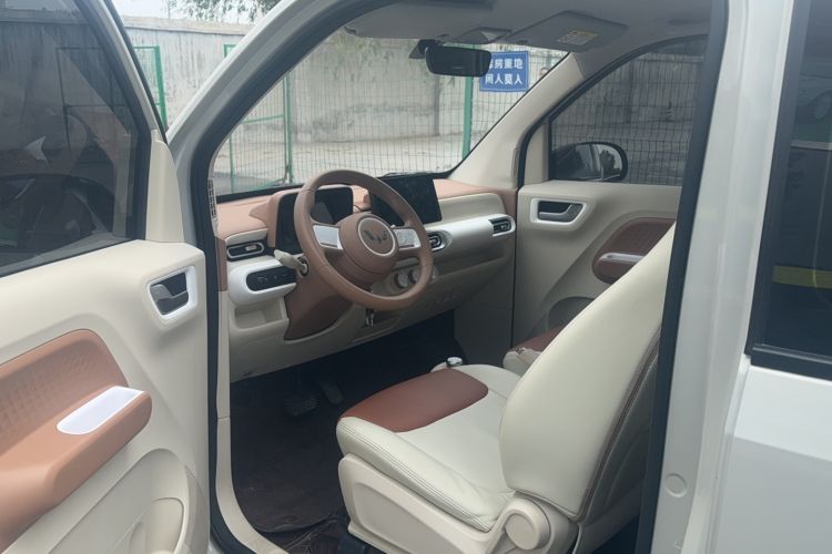 Used Wuling Hongguang MINIEV 2024 3rd Generation 215km Youth Edition Interior 1