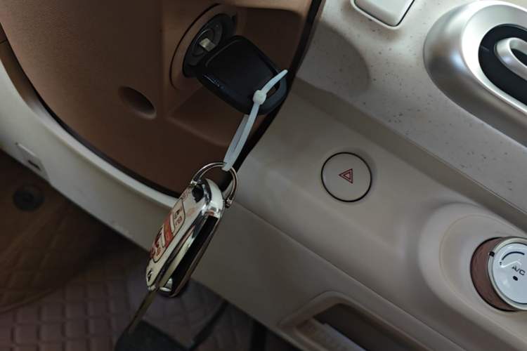 Used Wuling Hongguang MINIEV 2024 3rd Generation 215km Youth Edition Interior 1