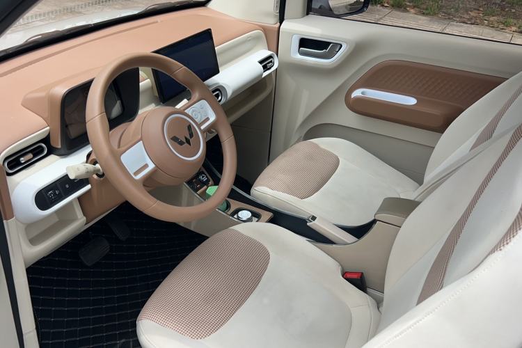 Used Wuling Hongguang MINIEV 2024 3rd Generation 215km Youth Edition Interior 1