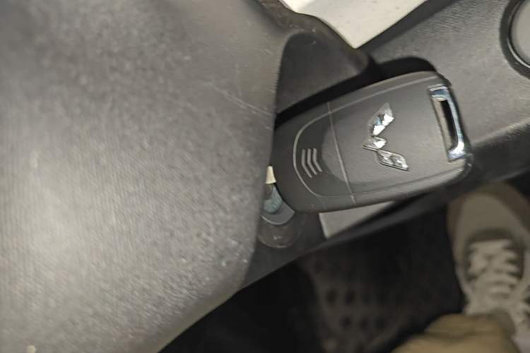 Used Wuling Hongguang MINIEV 2024 3rd Generation 215km Youth Edition Interior 1