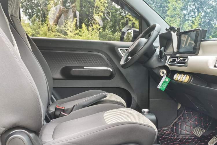 Used Wuling Hongguang MINIEV 2024 3rd Generation 215km Advanced Version Interior 2
