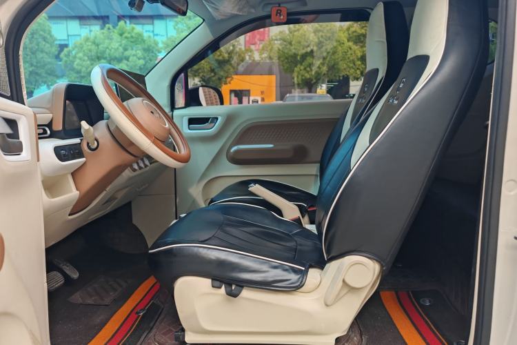 Used Wuling Hongguang MINIEV 2024 3rd Generation 215km Youth Edition Interior 2