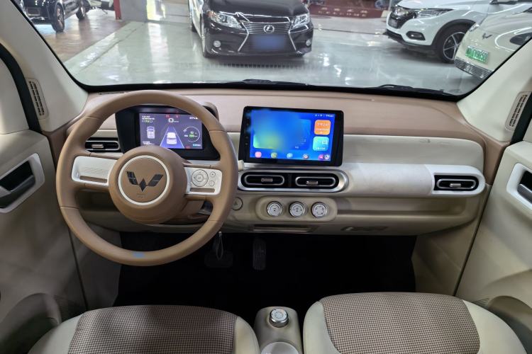 Used Wuling Hongguang MINIEV 2024 3rd Generation 215km Youth Edition Interior 2