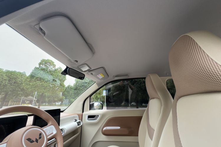 Used Wuling Hongguang MINIEV 2024 3rd Generation 215km Advanced Version Interior 2