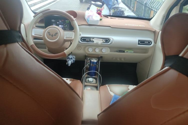 Used Wuling Hongguang MINIEV 2024 3rd Generation 215km Youth Edition Interior 2
