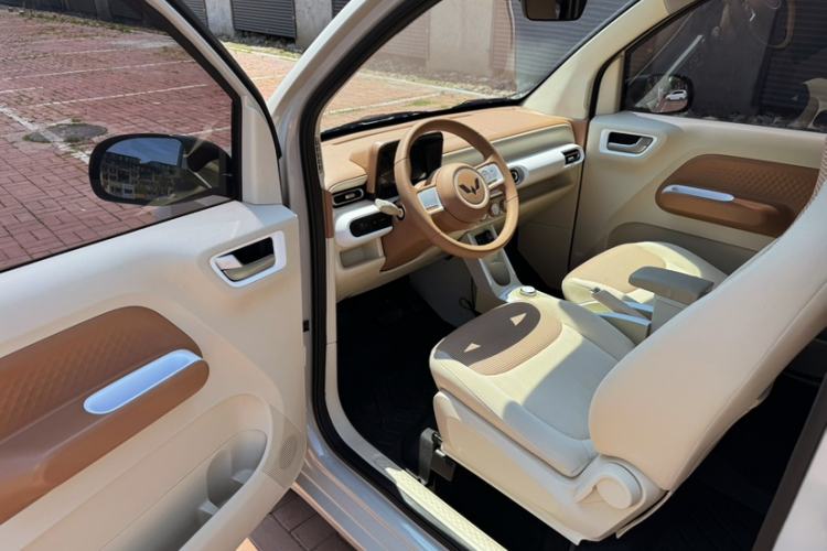 Used Wuling Hongguang MINIEV 2024 3rd Generation 215km Youth Edition Interior 2