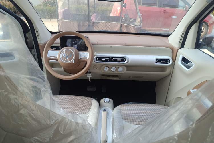 Used Wuling Hongguang MINIEV 2024 3rd Generation 215km Youth Edition Interior 2