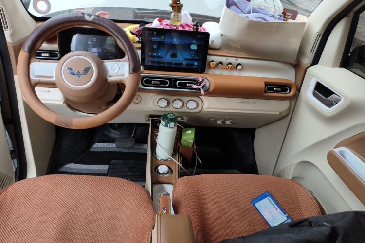 Used Wuling Hongguang MINIEV 2024 3rd Generation 215km Youth Edition Interior 2