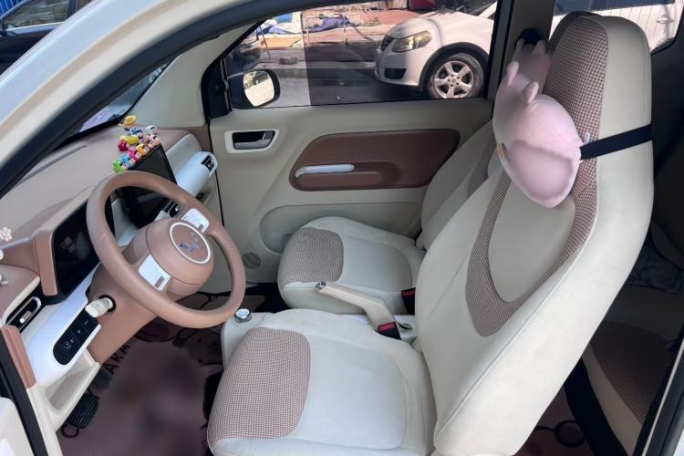 Used Wuling Hongguang MINIEV 2024 3rd Generation 215km Youth Edition Interior 2