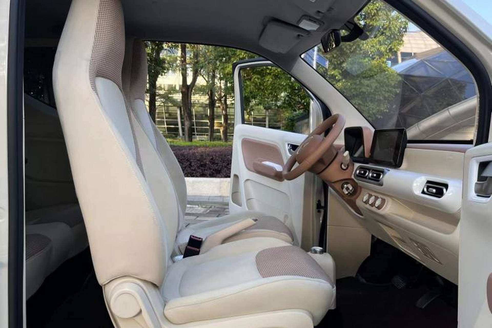 Used Wuling Hongguang MINIEV 2024 3rd Generation 215km Advanced Version Interior 2