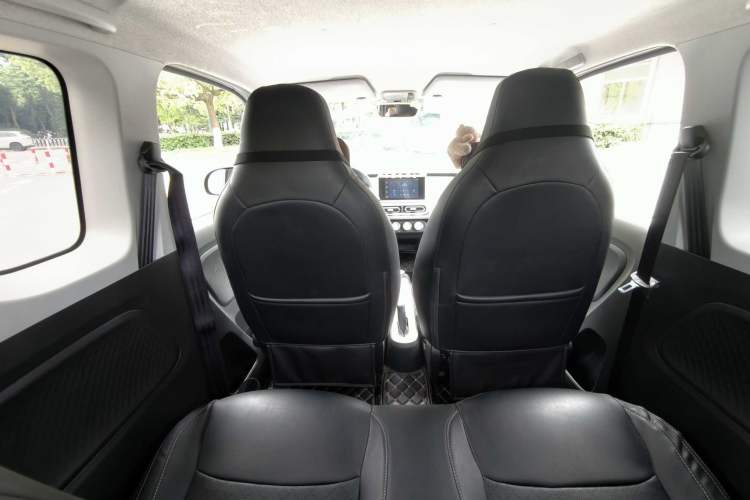 Used Wuling Hongguang MINIEV 2024 3rd Generation 215km Advanced Version Interior 3