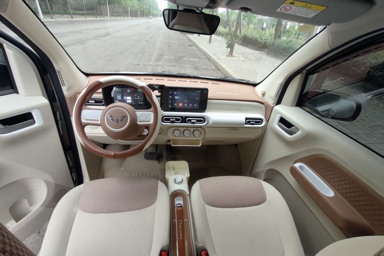 Used Wuling Hongguang MINIEV 2024 3rd Generation 215km Advanced Version Interior 3