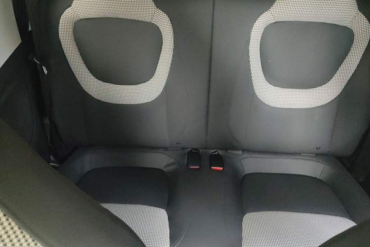 Used Wuling Hongguang MINIEV 2024 3rd Generation 215km Youth Edition Interior 3