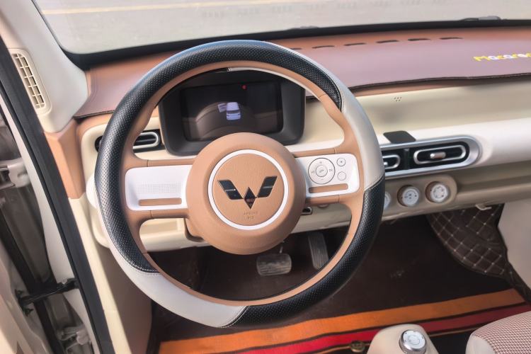 Used Wuling Hongguang MINIEV 2024 3rd Generation 215km Youth Edition Interior 3