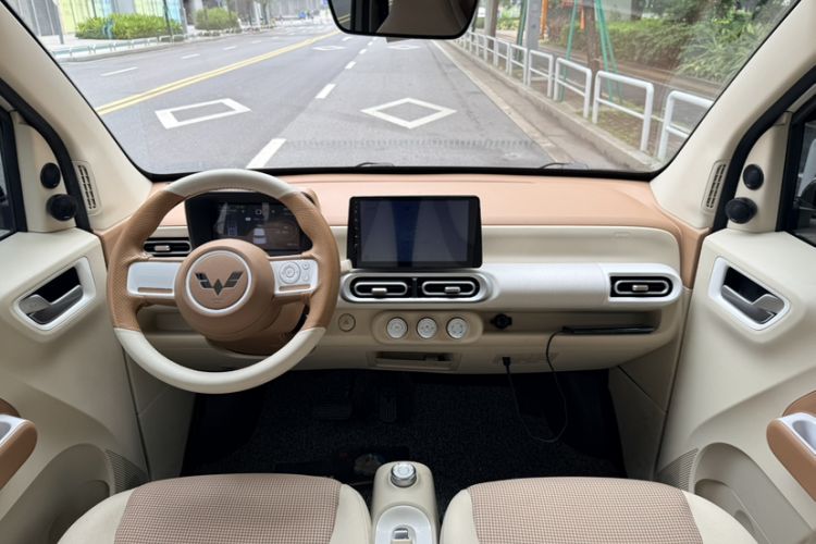 Used Wuling Hongguang MINIEV 2024 3rd Generation 215km Youth Edition Interior 3