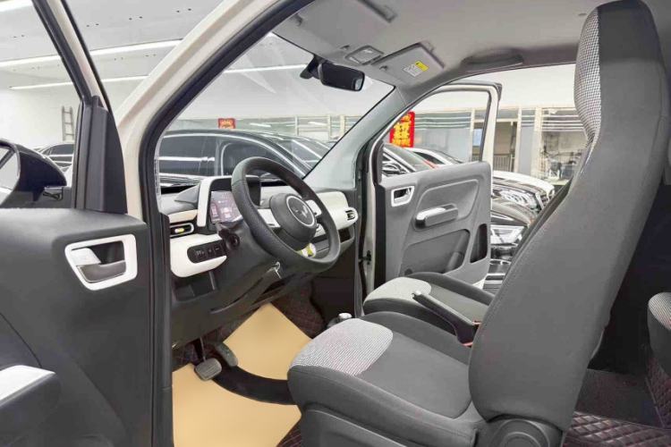 Used Wuling Hongguang MINIEV 2024 3rd Generation 215km Youth Edition Interior 4