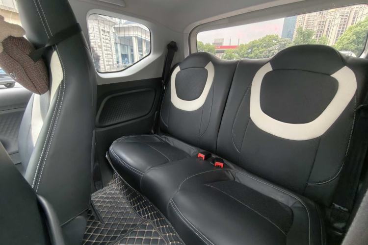 Used Wuling Hongguang MINIEV 2024 3rd Generation 215km Advanced Version Interior 4