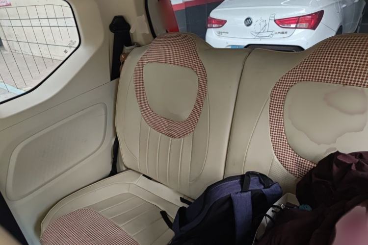 Used Wuling Hongguang MINIEV 2024 3rd Generation 215km Advanced Version Interior 4