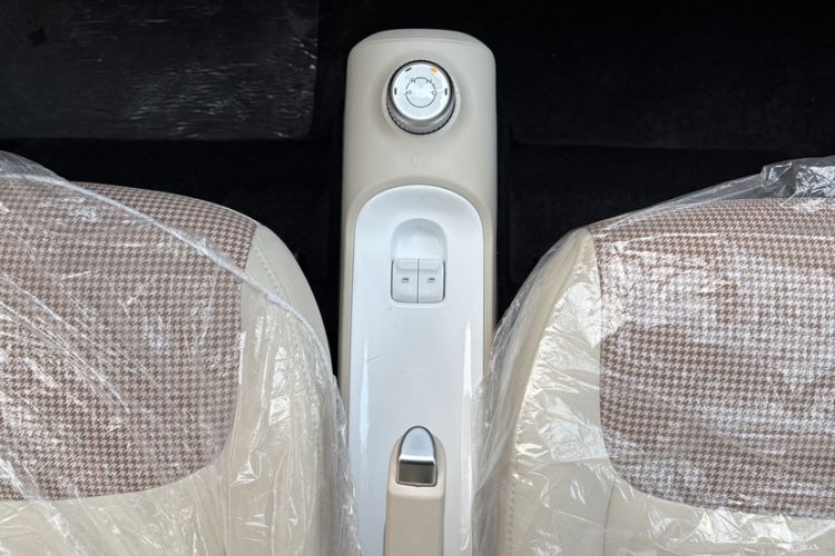 Used Wuling Hongguang MINIEV 2024 3rd Generation 215km Advanced Version Interior 5