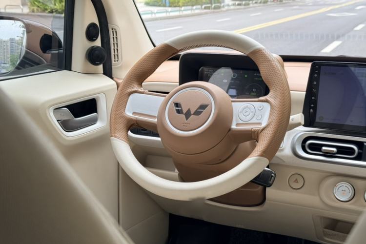 Used Wuling Hongguang MINIEV 2024 3rd Generation 215km Youth Edition Interior 5