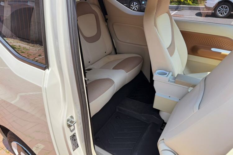 Used Wuling Hongguang MINIEV 2024 3rd Generation 215km Youth Edition Interior 6