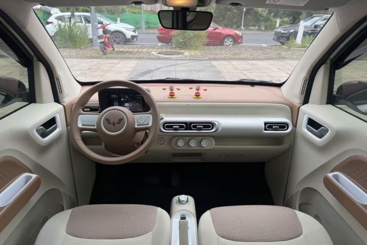 Used Wuling Hongguang MINIEV 2024 3rd Generation 215km Youth Edition Interior 6