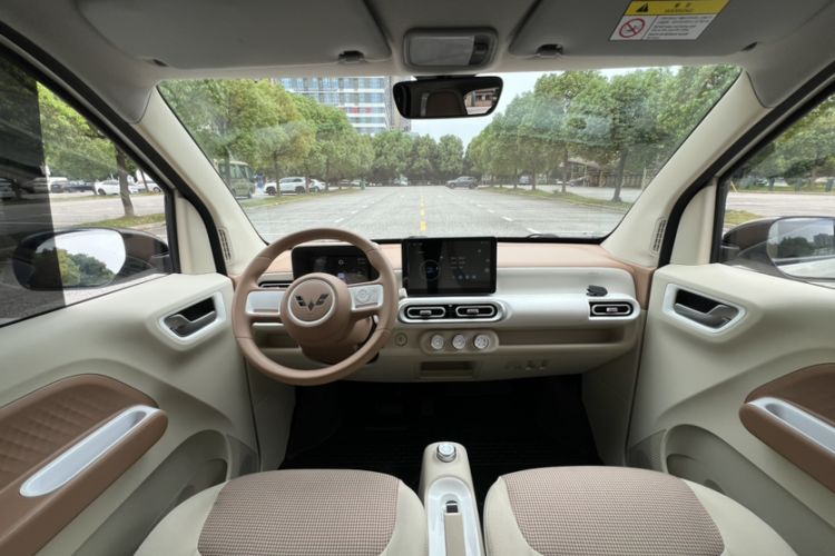 Used Wuling Hongguang MINIEV 2024 3rd Generation 215km Advanced Version Interior 7