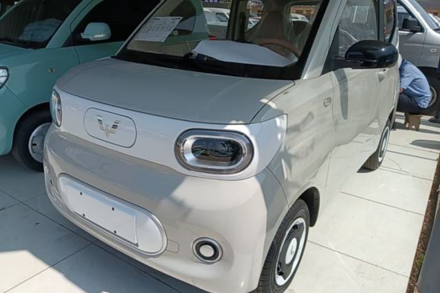 Used Wuling Hongguang MINIEV 2024 3rd Generation 215km Youth Edition