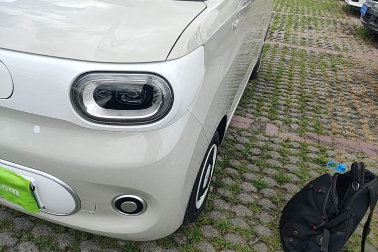 Used Wuling Hongguang MINIEV 2024 3rd Generation 215km Youth Edition Left Front Headlight