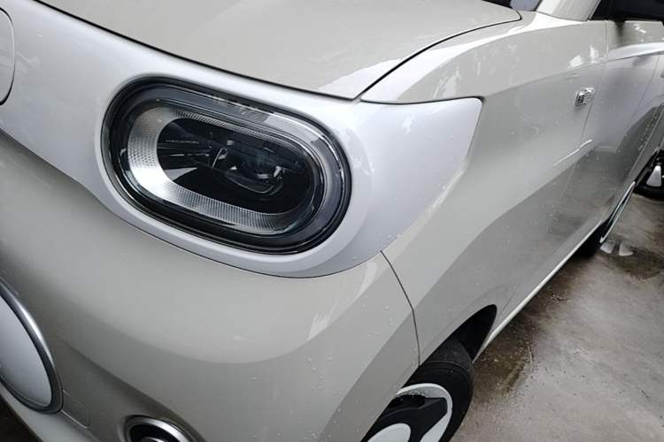 Used Wuling Hongguang MINIEV 2024 3rd Generation 215km Youth Edition Left Front Headlight