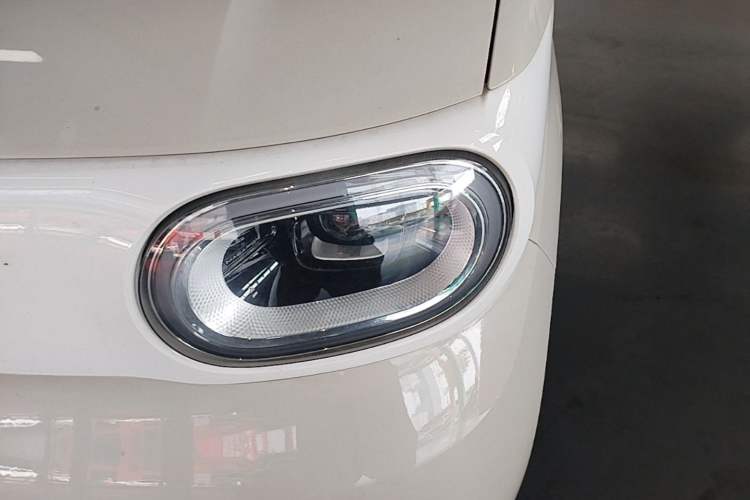 Used Wuling Hongguang MINIEV 2024 3rd Generation 215km Youth Edition Left Front Headlight