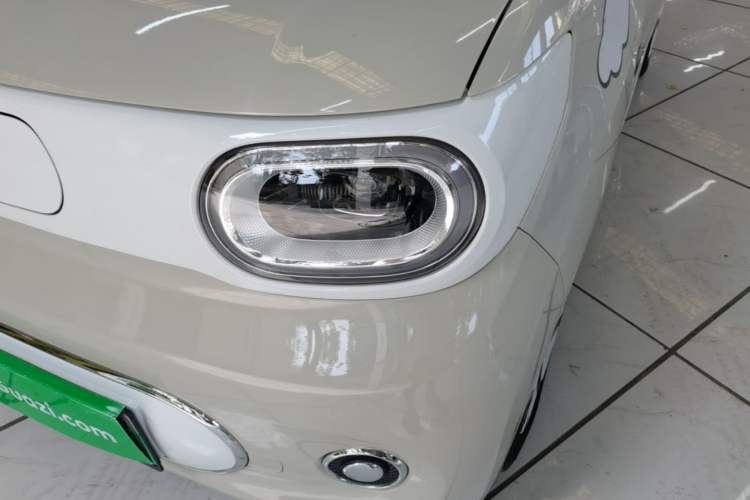 Used Wuling Hongguang MINIEV 2024 3rd Generation 215km Advanced Version Left Front Headlight