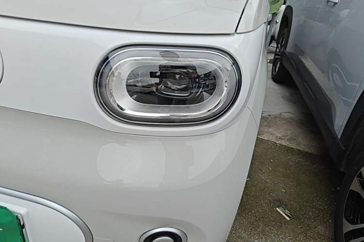 Used Wuling Hongguang MINIEV 2024 3rd Generation 215km Youth Edition Left Front Headlight