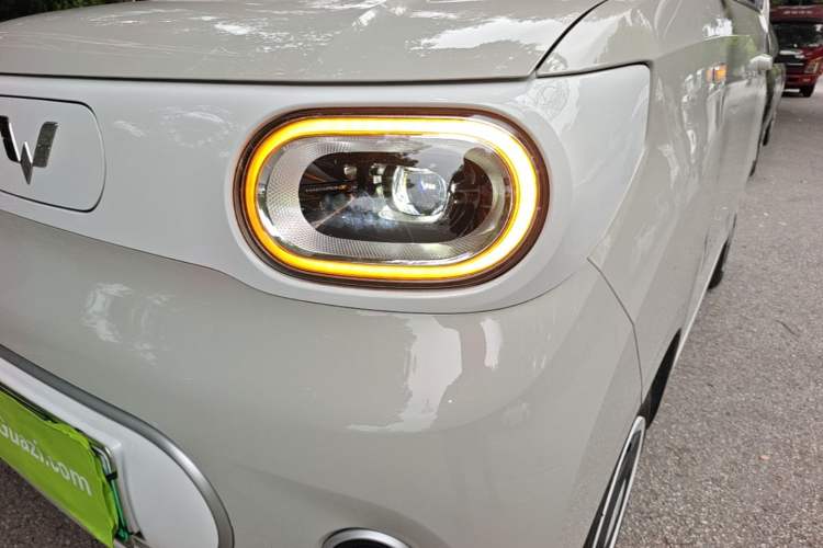 Used Wuling Hongguang MINIEV 2024 3rd Generation 215km Youth Edition Left Front Headlight