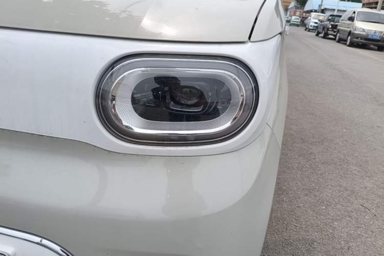 Used Wuling Hongguang MINIEV 2024 3rd Generation 215km Advanced Version Left Front Headlight