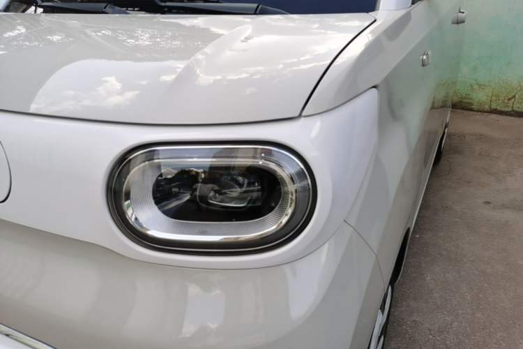 Used Wuling Hongguang MINIEV 2024 3rd Generation 215km Advanced Version Left Front Headlight