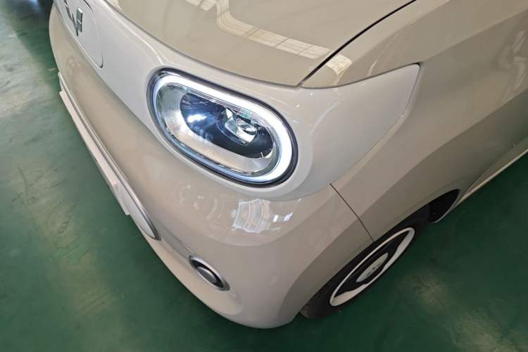 Used Wuling Hongguang MINIEV 2024 3rd Generation 215km Youth Edition Left Front Headlight