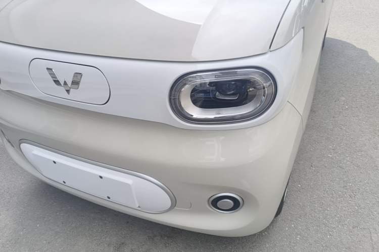 Used Wuling Hongguang MINIEV 2024 3rd Generation 215km Youth Edition Left Front Headlight