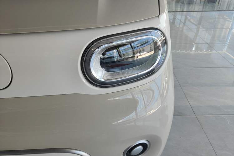 Used Wuling Hongguang MINIEV 2024 3rd Generation 215km Youth Edition Left Front Headlight
