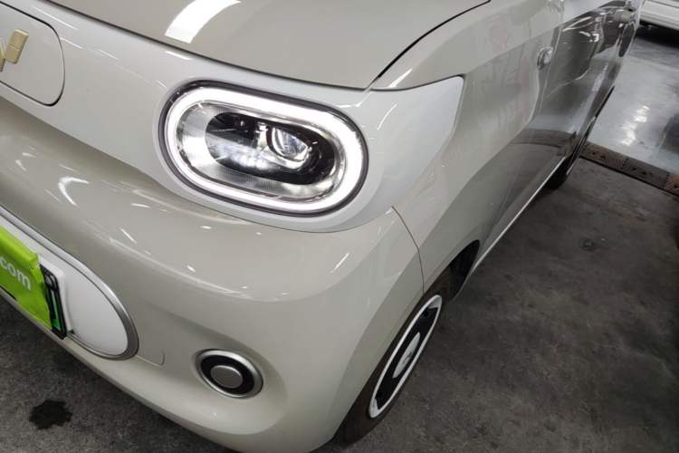 Used Wuling Hongguang MINIEV 2024 3rd Generation 215km Youth Edition Left Front Headlight