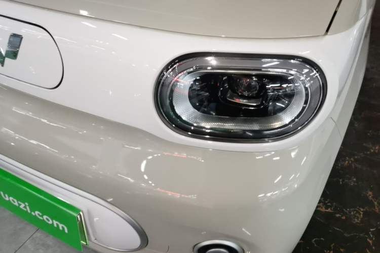 Used Wuling Hongguang MINIEV 2024 3rd Generation 215km Youth Edition Left Front Headlight